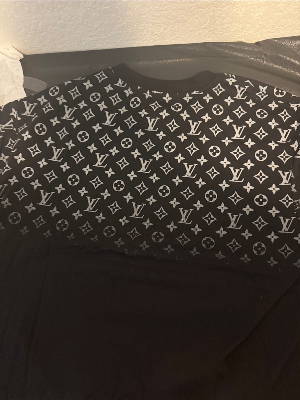 Louis Vuitton Black Monogram Logo Tee - Picture 3 of 3